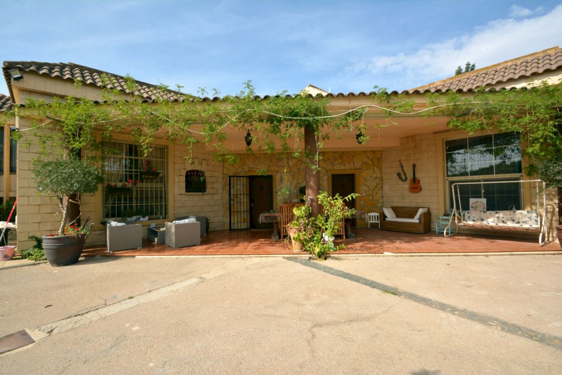 Resale - Villa -
Crevillent - Inland