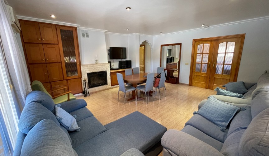 Resale - Villa -
Crevillent - Inland