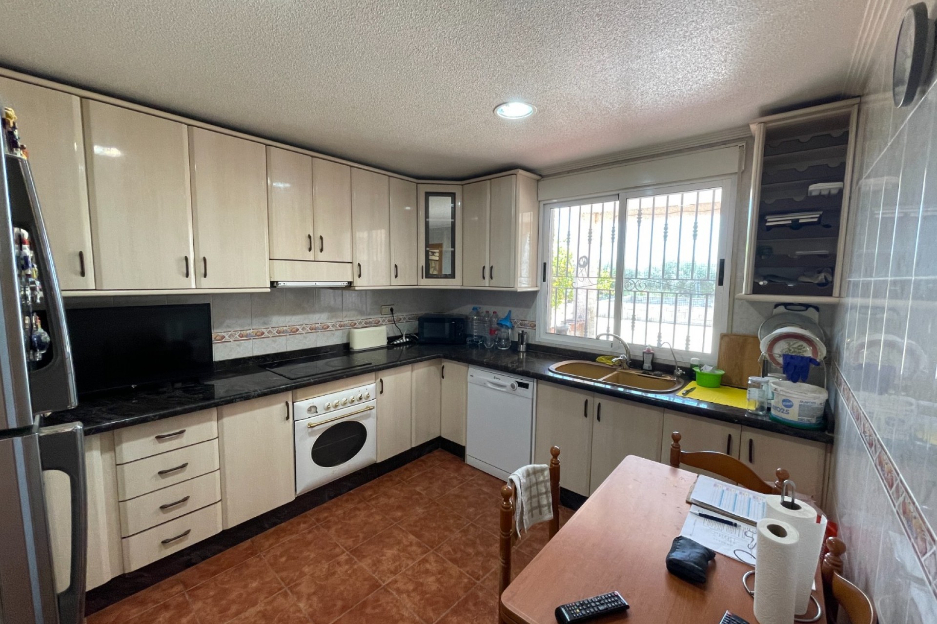 Resale - Villa -
Crevillent - Inland