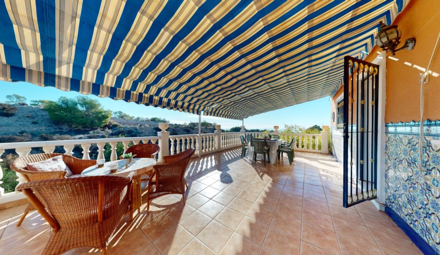 Resale - Villa -
Crevillent - Inland