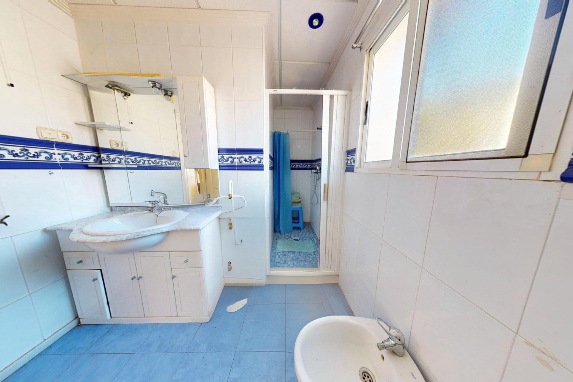 Resale - Villa -
Crevillent - Inland