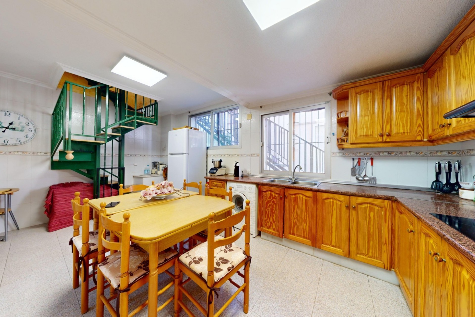 Resale - Villa -
Crevillent - Inland