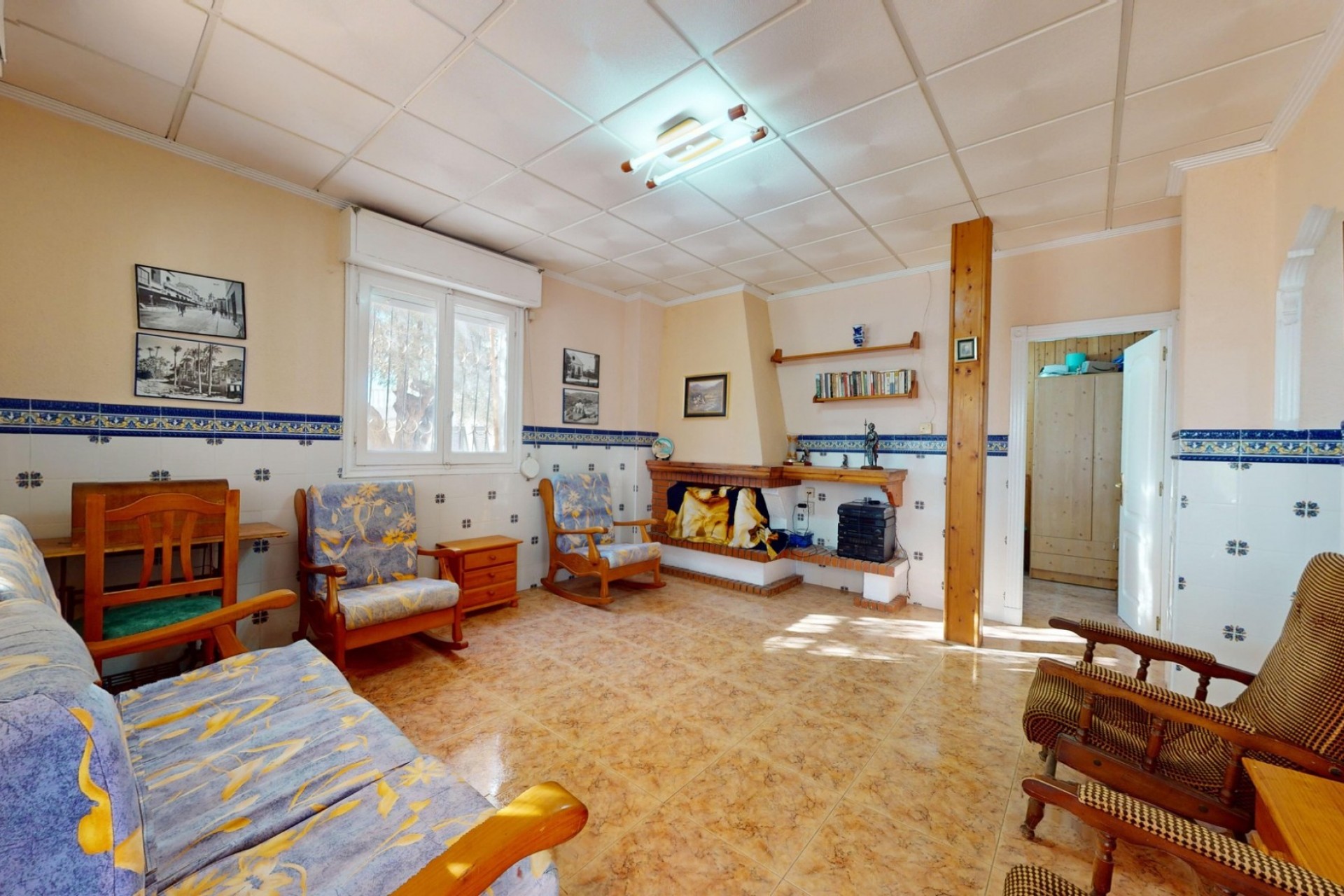 Resale - Villa -
Crevillent - Inland