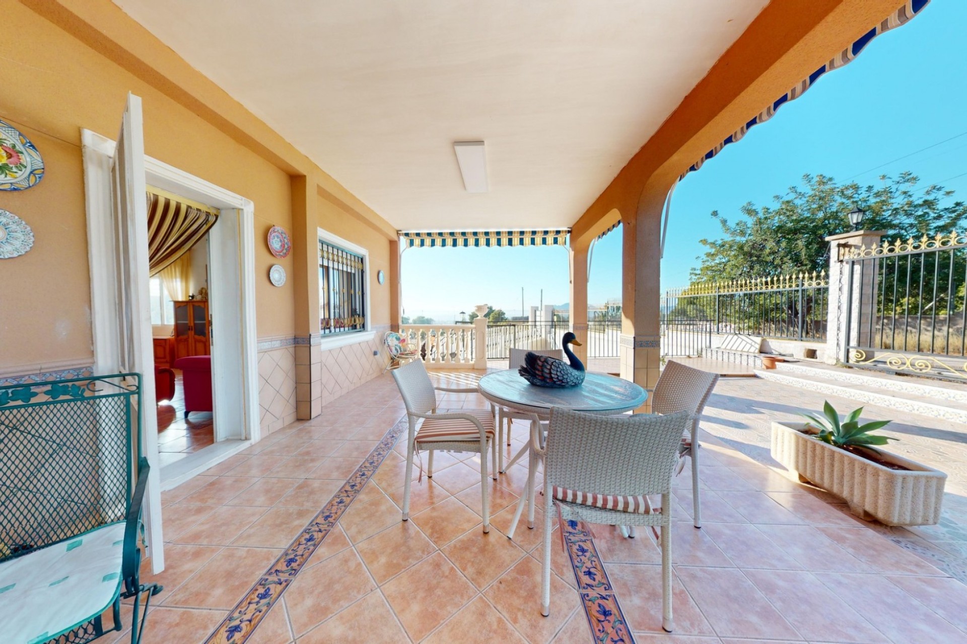 Resale - Villa -
Crevillent - Inland