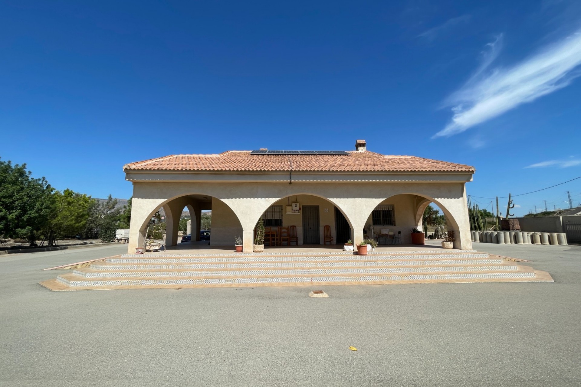 Resale - Villa -
Crevillent - Inland