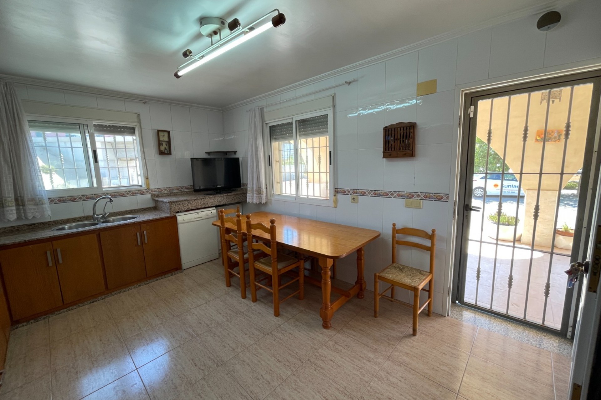 Resale - Villa -
Crevillent - Inland