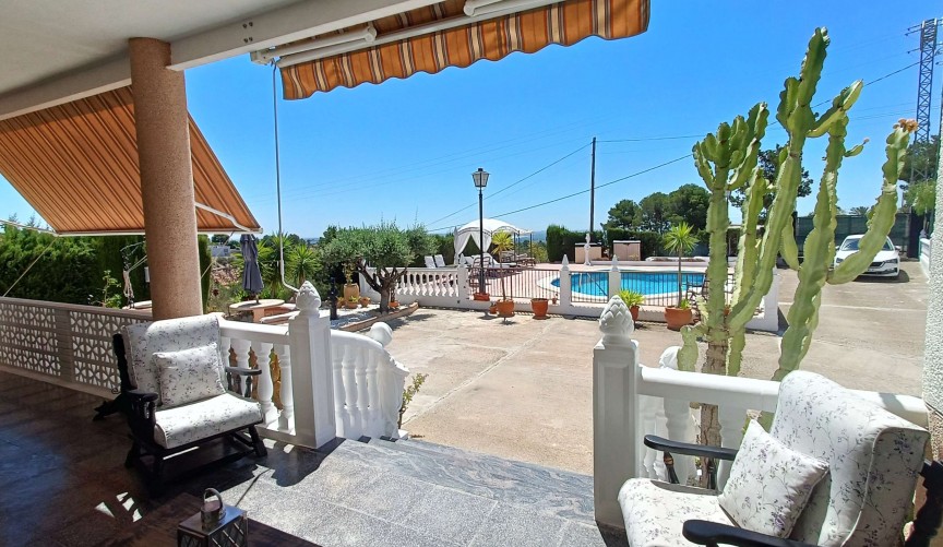 Resale - Villa -
Crevillent - Inland
