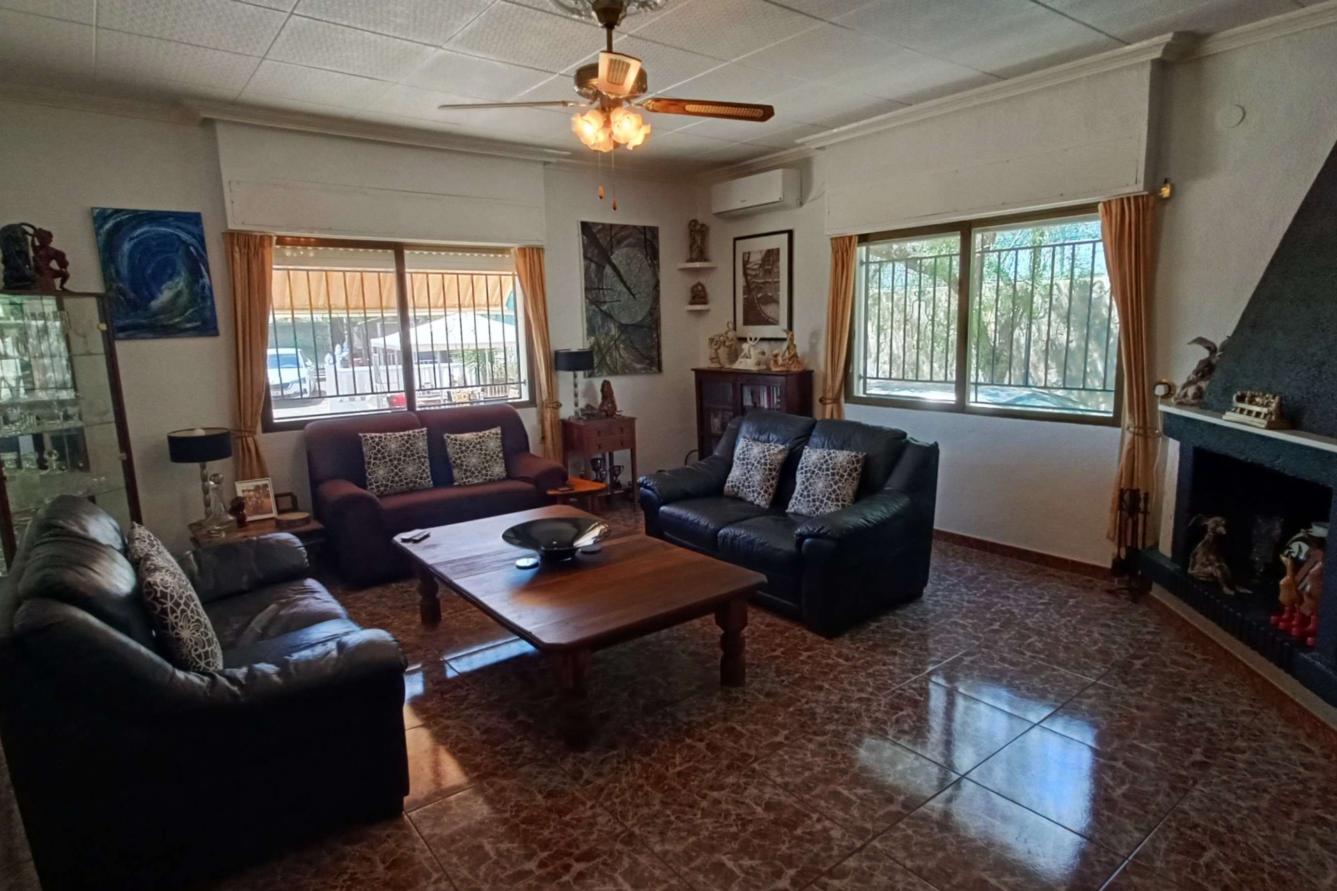 Resale - Villa -
Crevillent - Inland