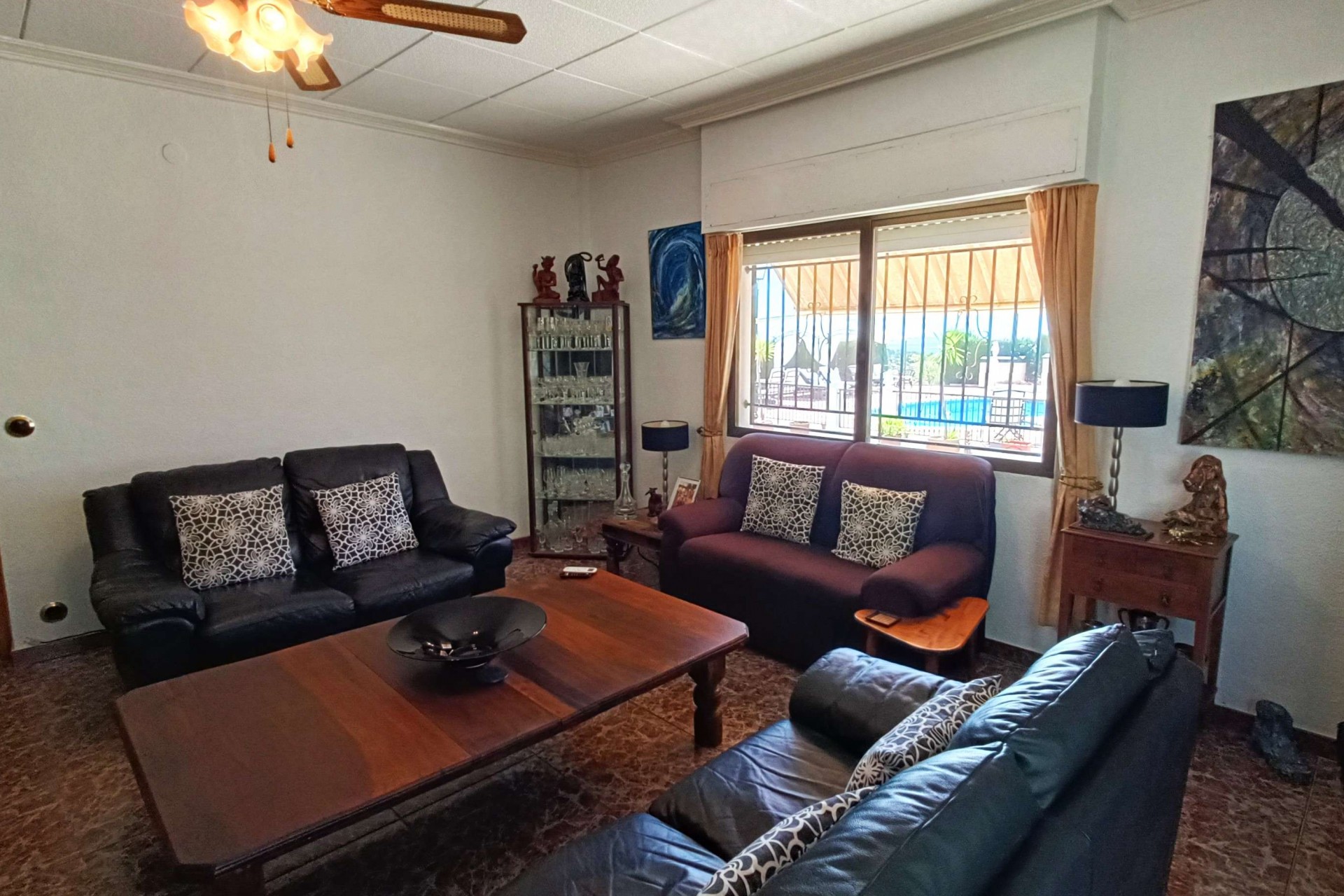 Resale - Villa -
Crevillent - Inland