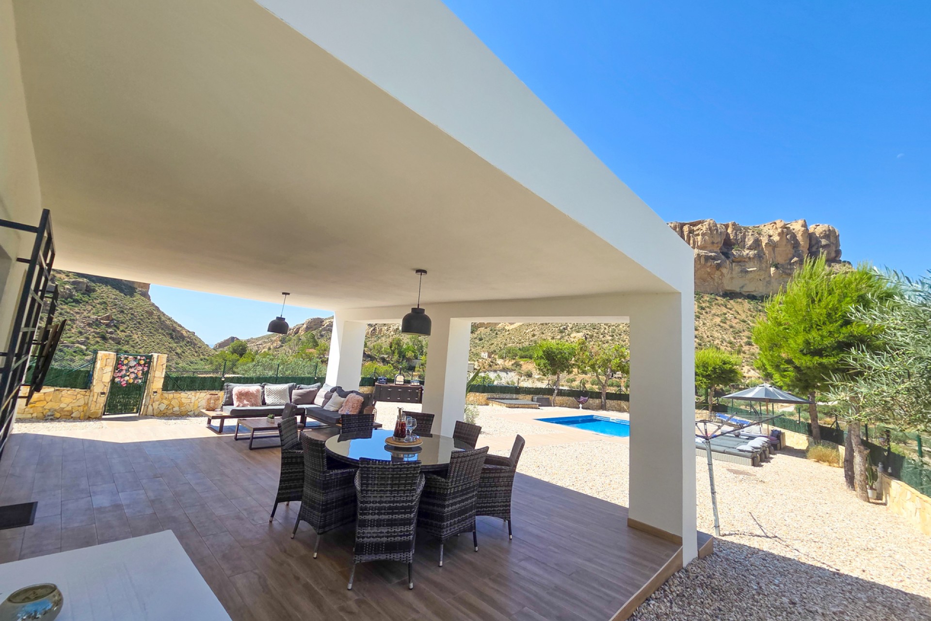 Resale - Villa -
Crevillent - Inland