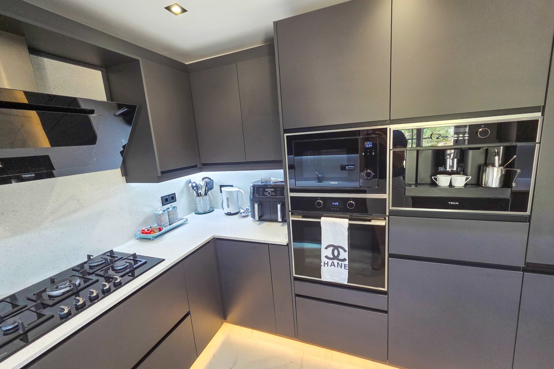 Resale - Villa -
Crevillent - Inland