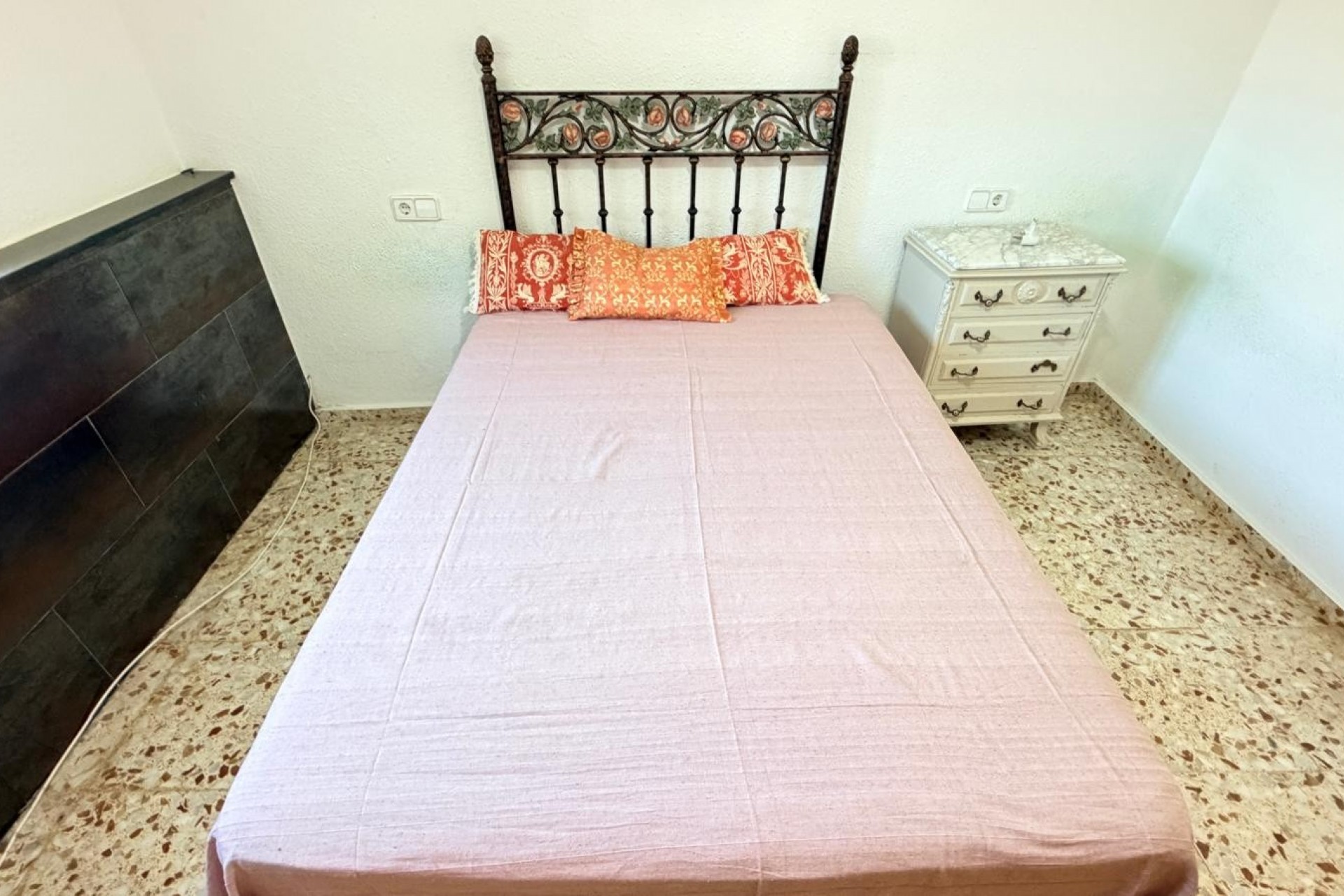 Resale - Villa -
Crevillent - Inland