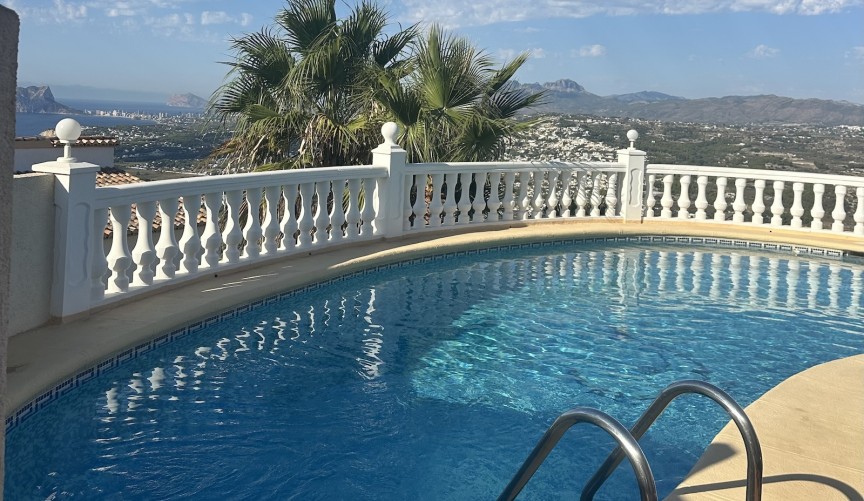 Resale - Villa -
Cumbre del Sol - Costa Blanca