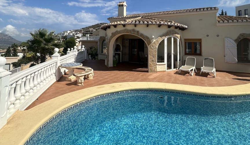 Resale - Villa -
Cumbre del Sol - Costa Blanca