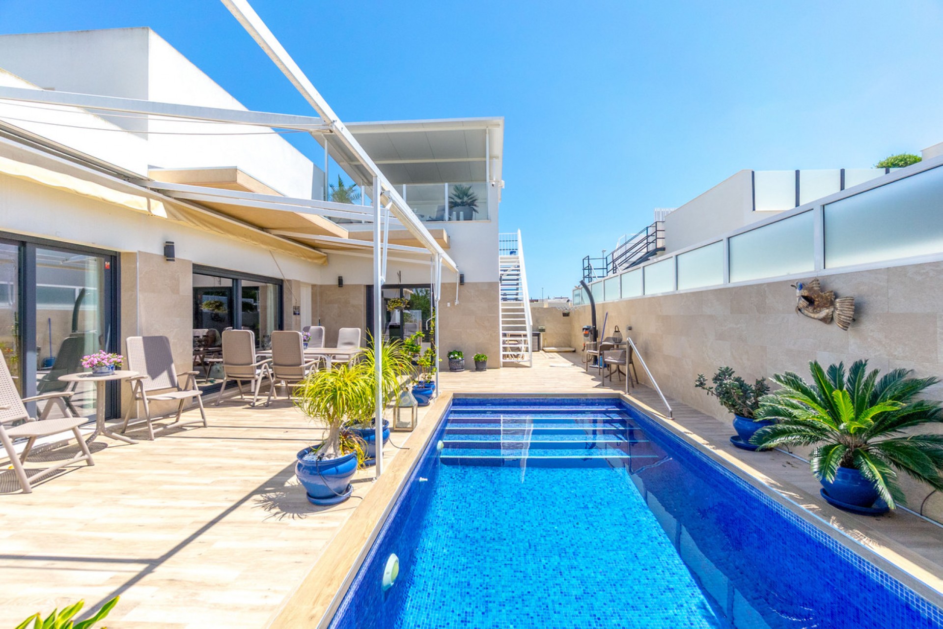 Resale - Villa -
Daya Nueva - Costa Blanca