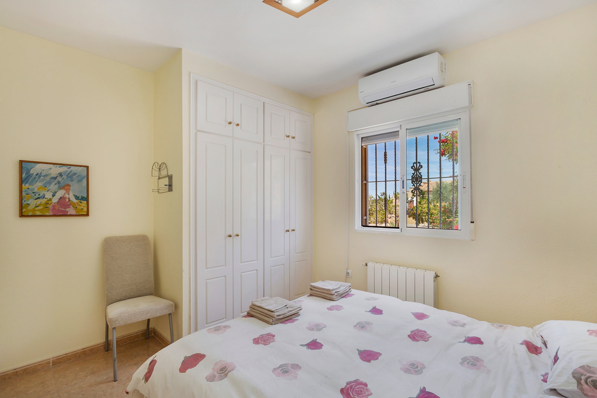 Resale - Villa -
Daya Vieja - Costa Blanca