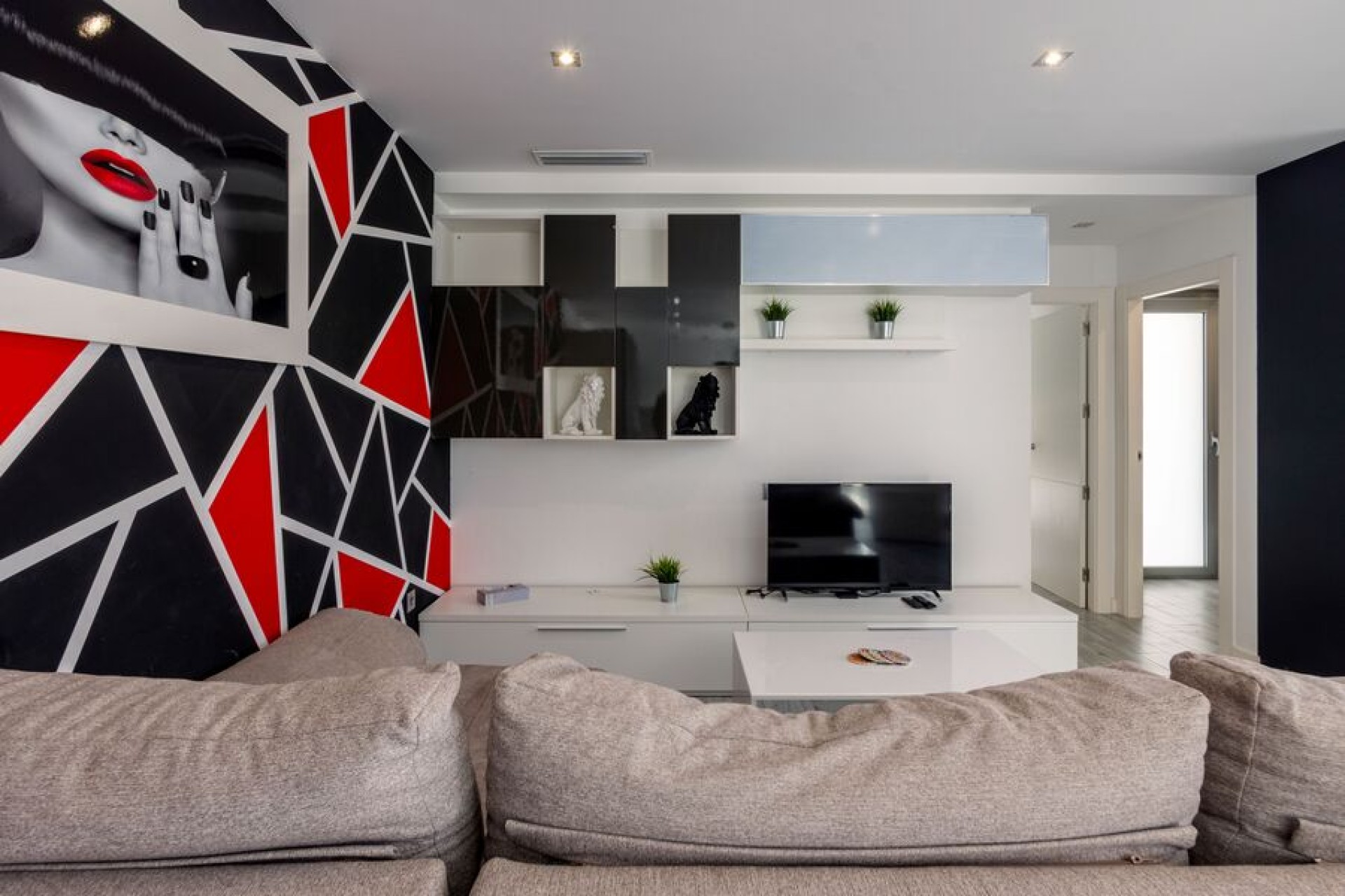 Resale - Villa -
Daya Vieja - Costa Blanca