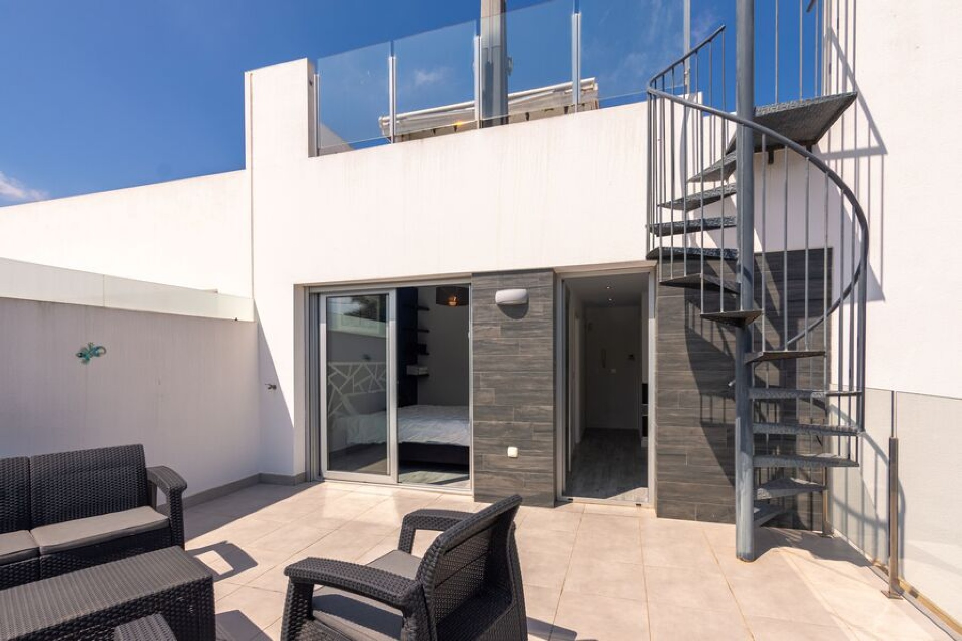 Resale - Villa -
Daya Vieja - Costa Blanca