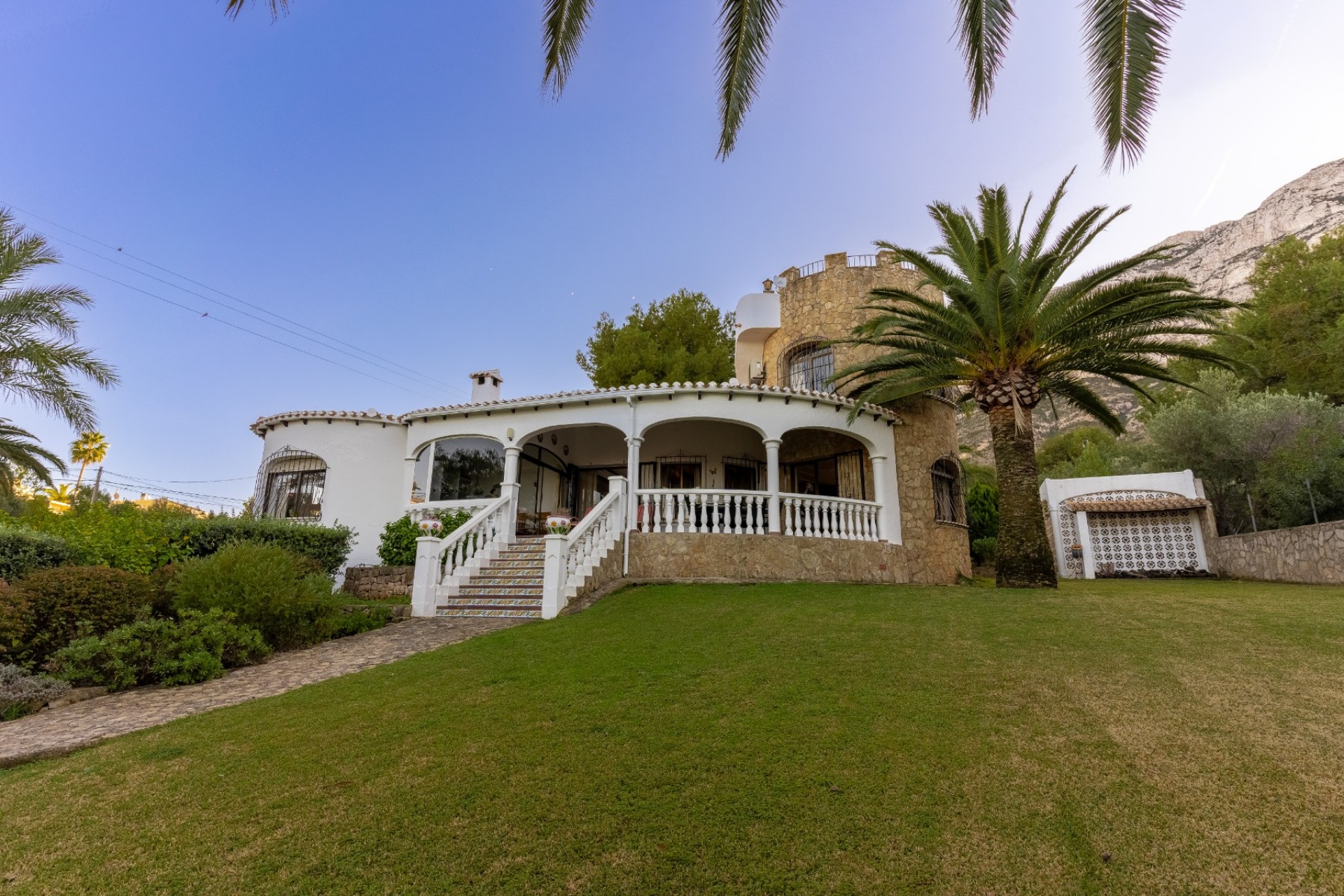 Resale - Villa -
Denia - Costa Blanca