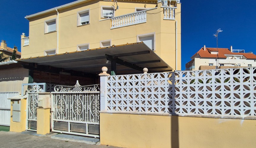 Resale - Villa -
Denia - Costa Blanca