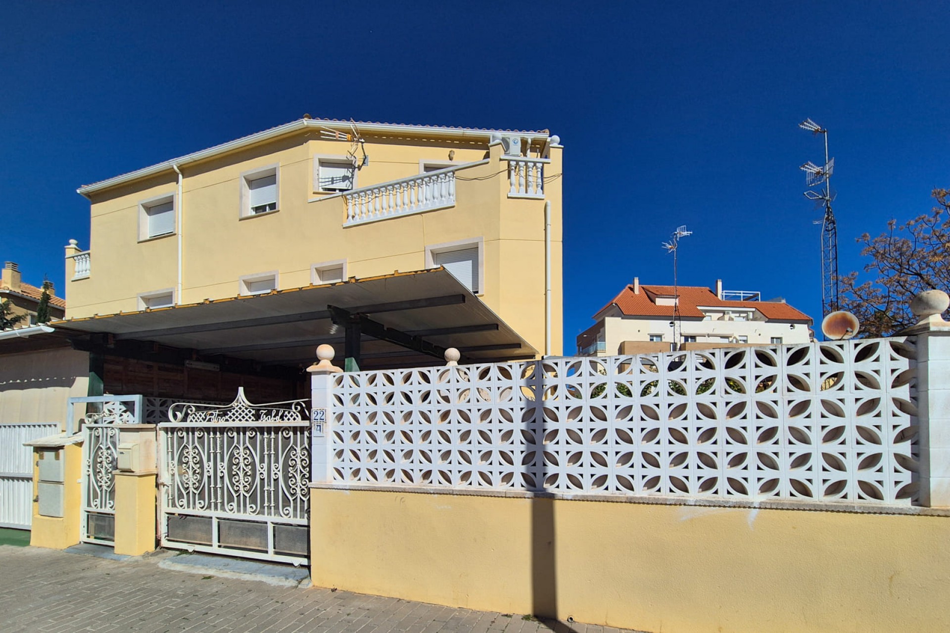 Resale - Villa -
Denia - Costa Blanca