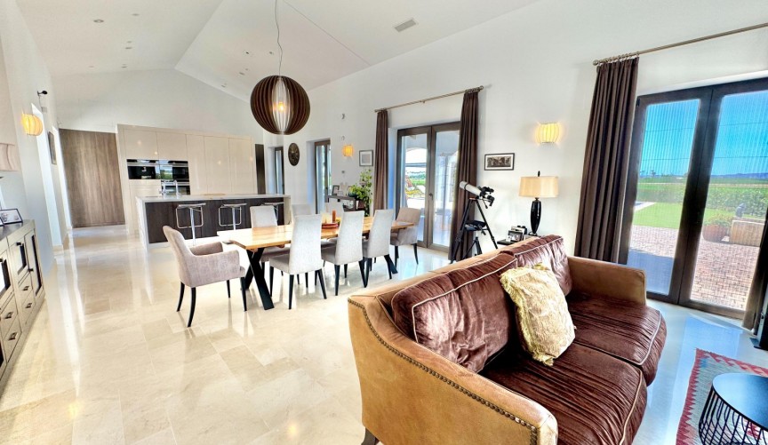 Resale - Villa -
Dolores - Comunidad Valenciana