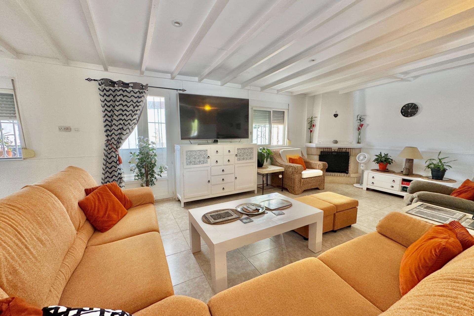 Resale - Villa -
Dolores - Comunidad Valenciana