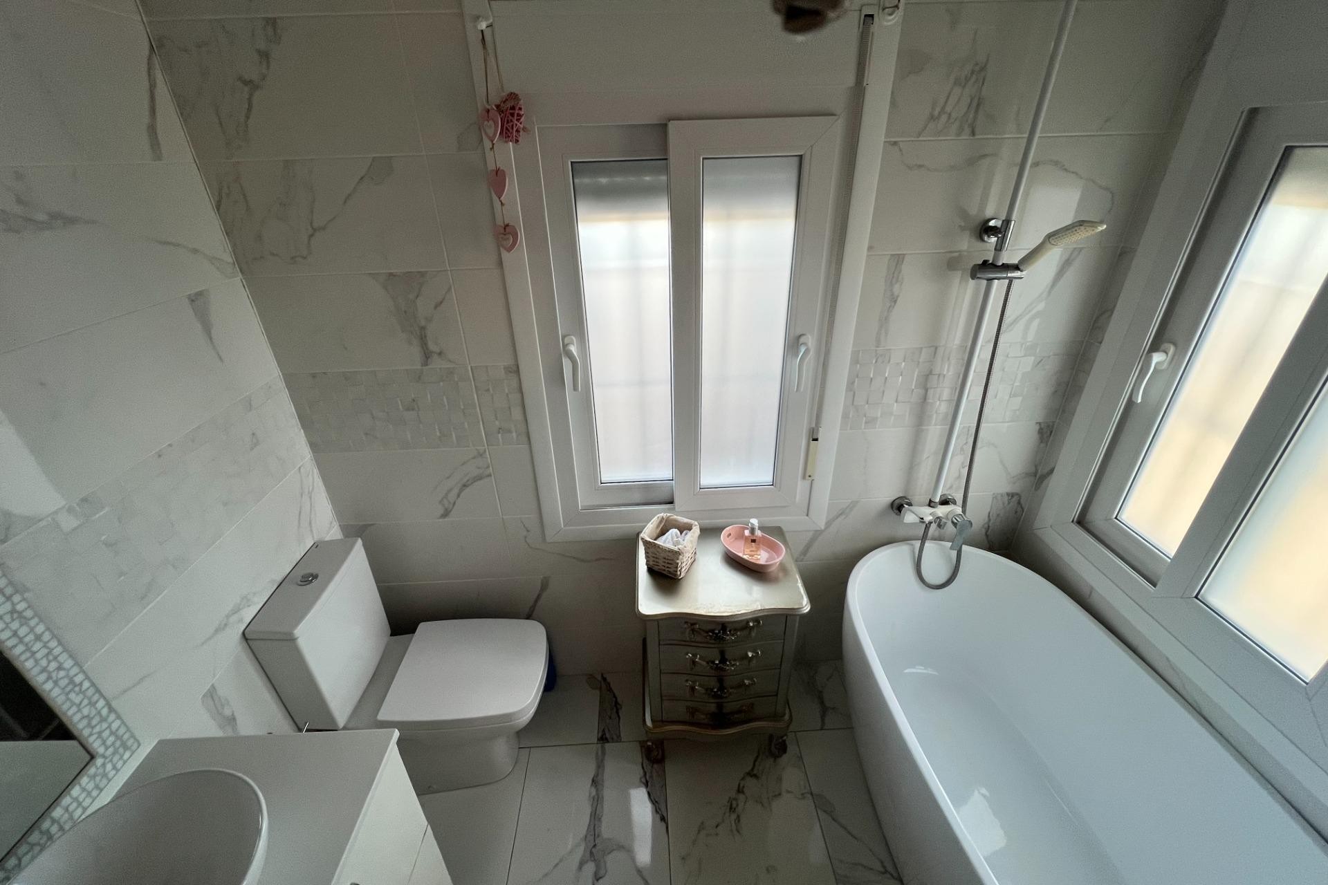 Resale - Villa -
Dolores - Comunidad Valenciana