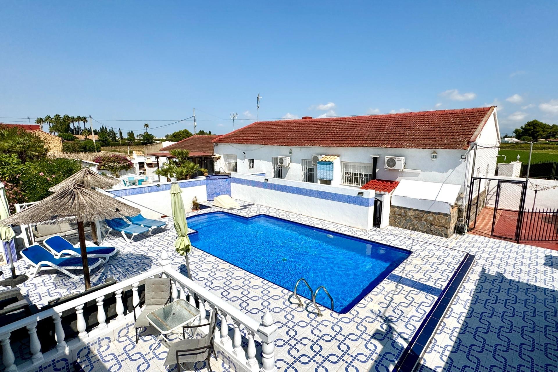 Resale - Villa -
Dolores - Comunidad Valenciana