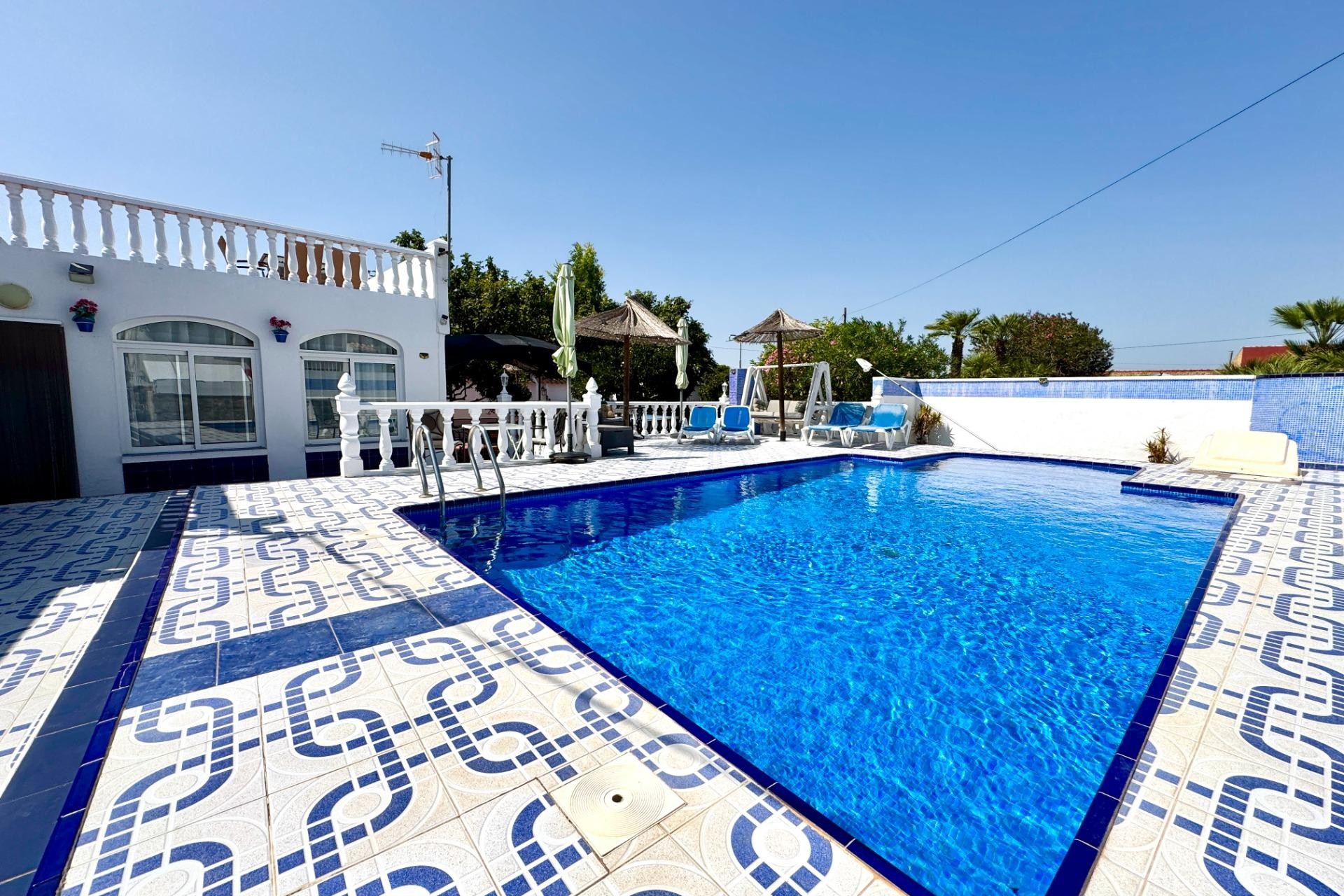 Resale - Villa -
Dolores - Comunidad Valenciana