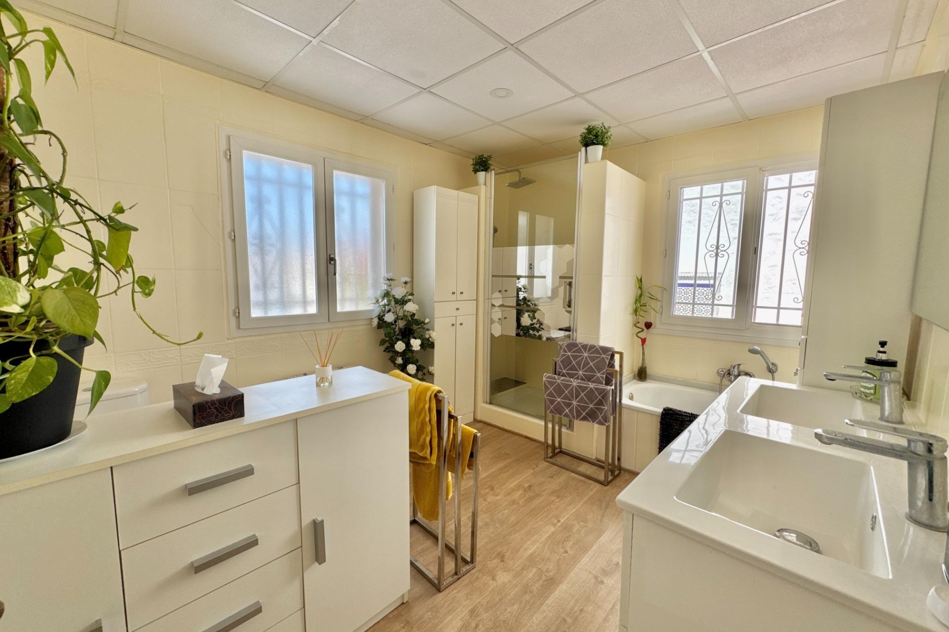 Resale - Villa -
Dolores - Comunidad Valenciana