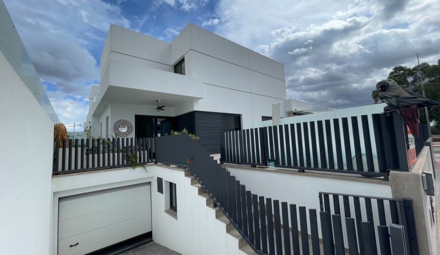 Resale - Villa -
Dolores - Costa Blanca