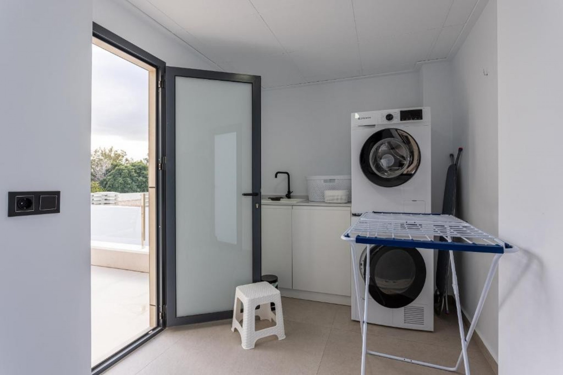 Resale - Villa -
Dolores - Costa Blanca