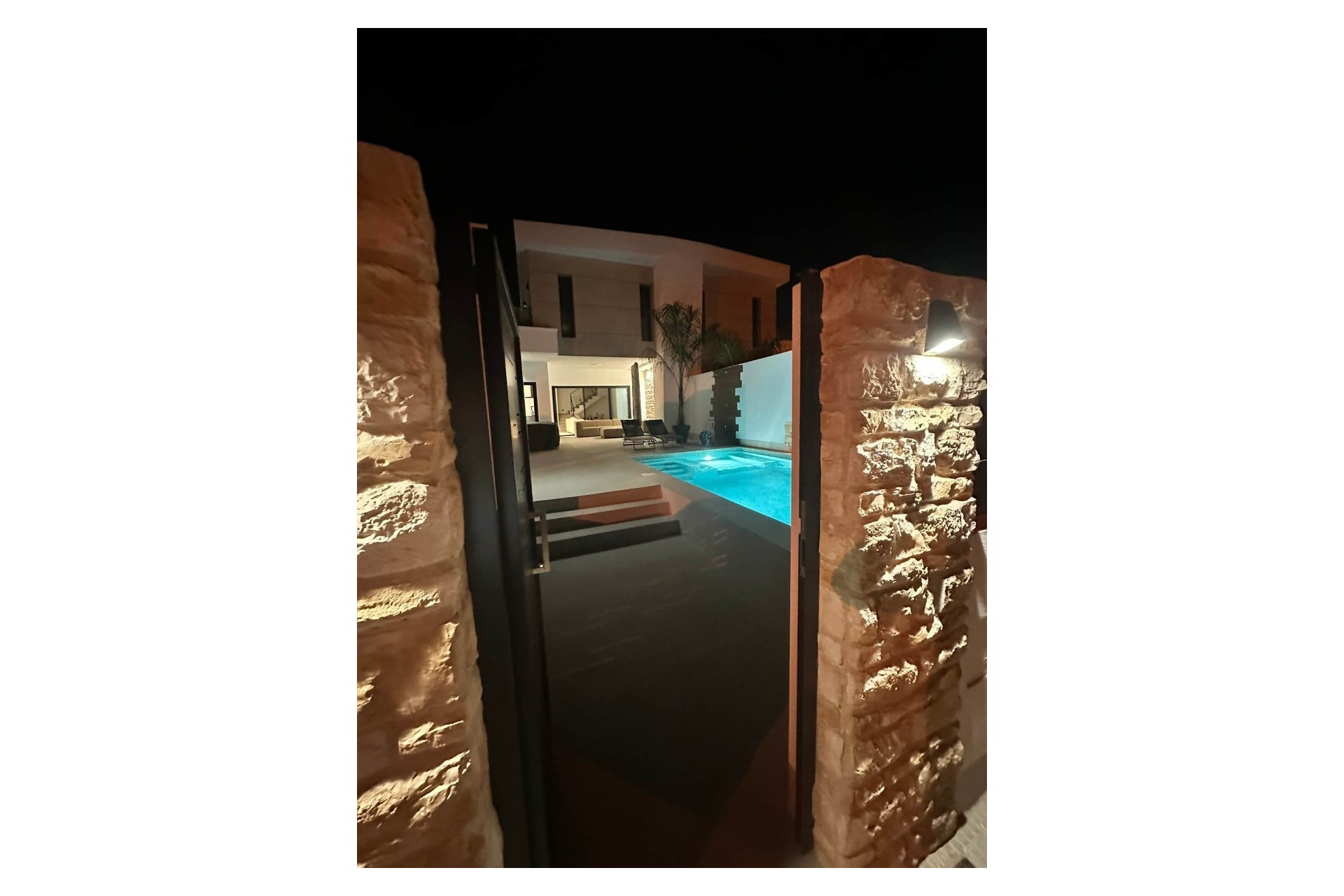 Resale - Villa -
Dolores - Costa Blanca