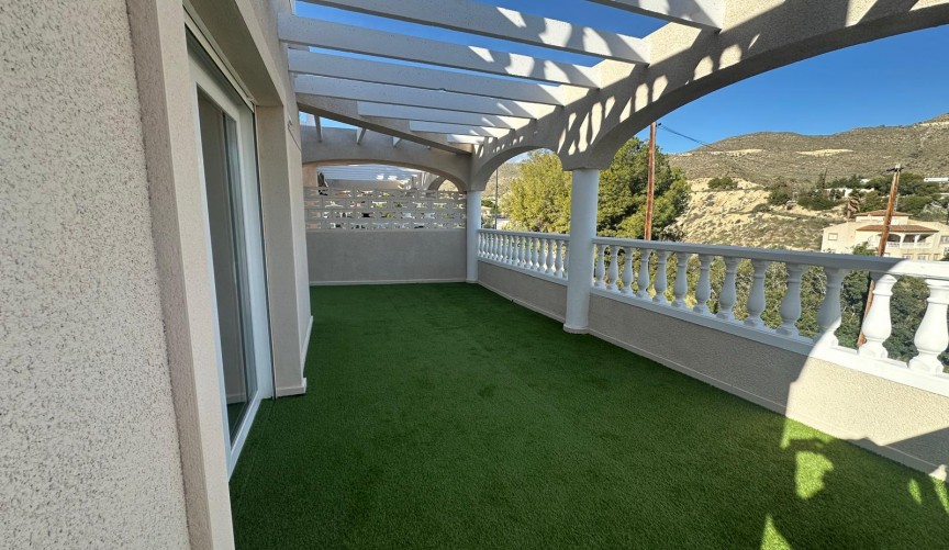 Resale - Villa -
El Campello - Costa Blanca