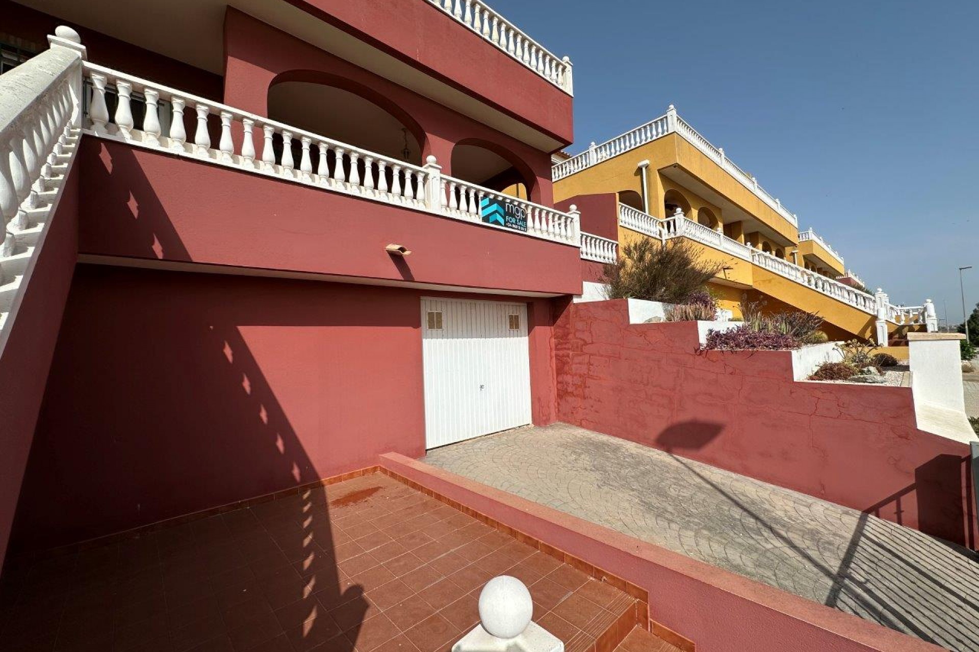 Resale - Villa -
El Carmoli - Costa Calida