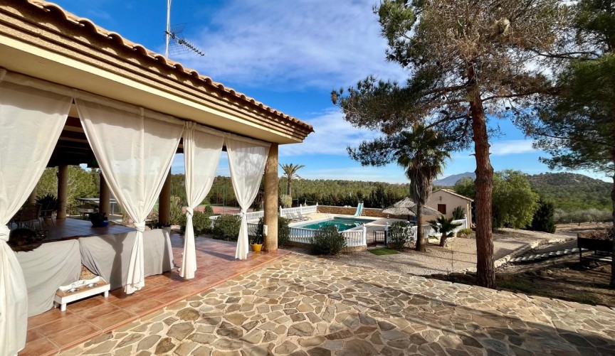 Resale - Villa -
El Esparragal - Inland