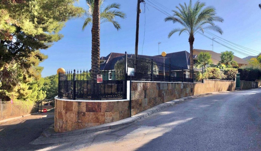 Resale - Villa -
El Palmar