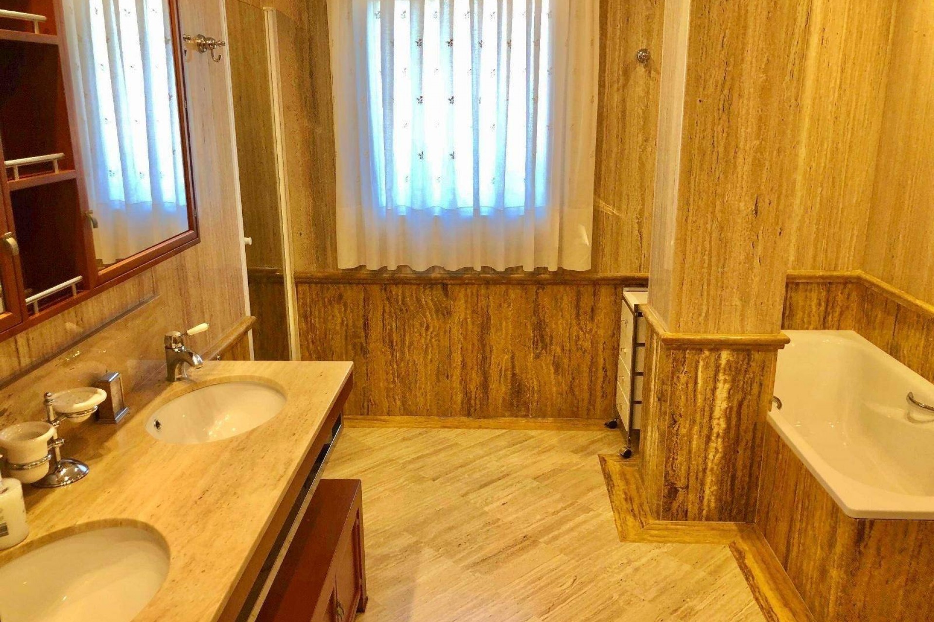 Resale - Villa -
El Palmar