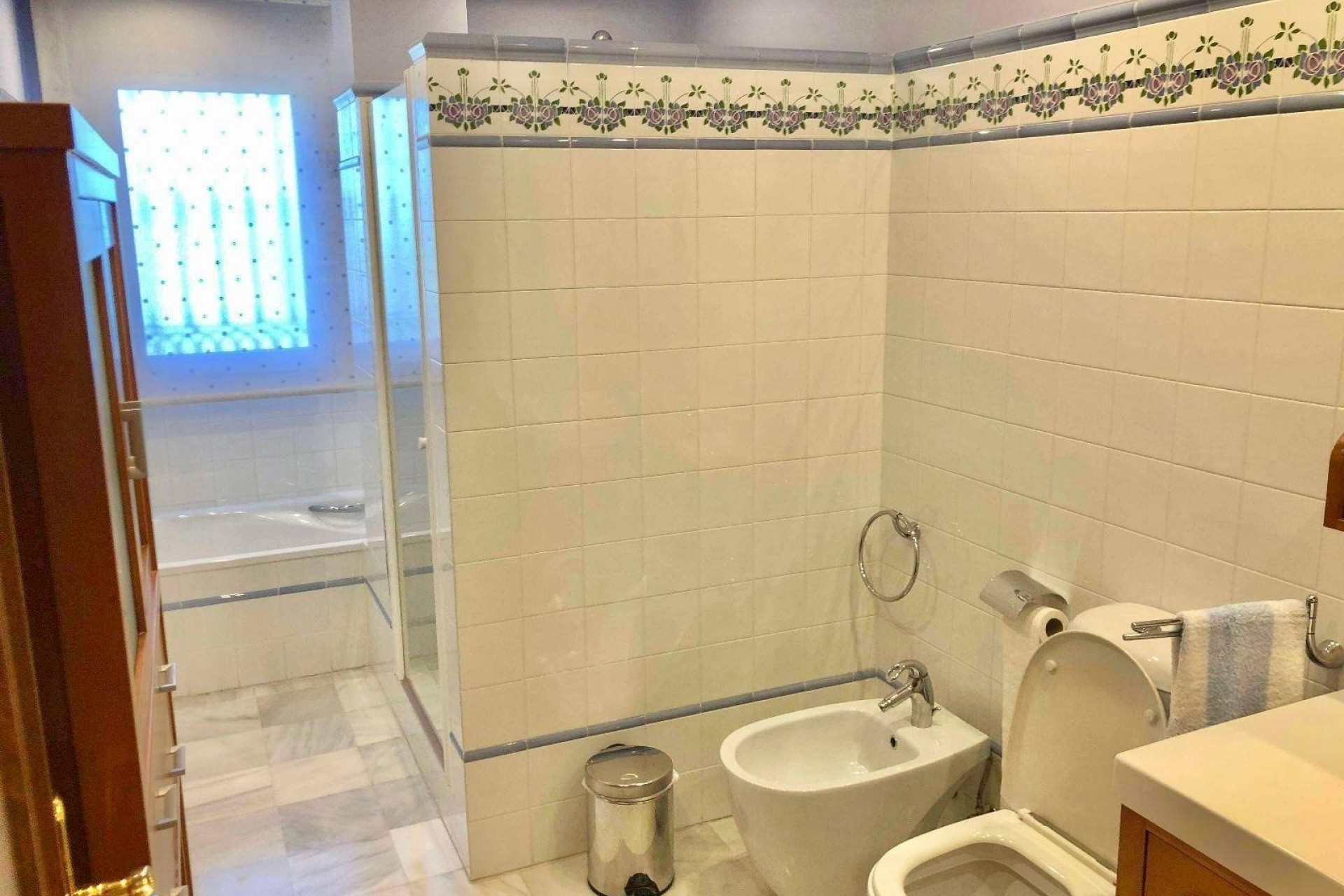 Resale - Villa -
El Palmar