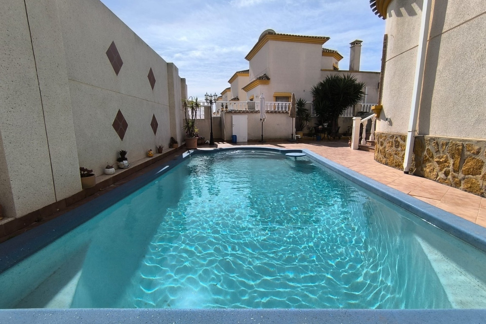 Resale - Villa -
El Raso - Costa Blanca