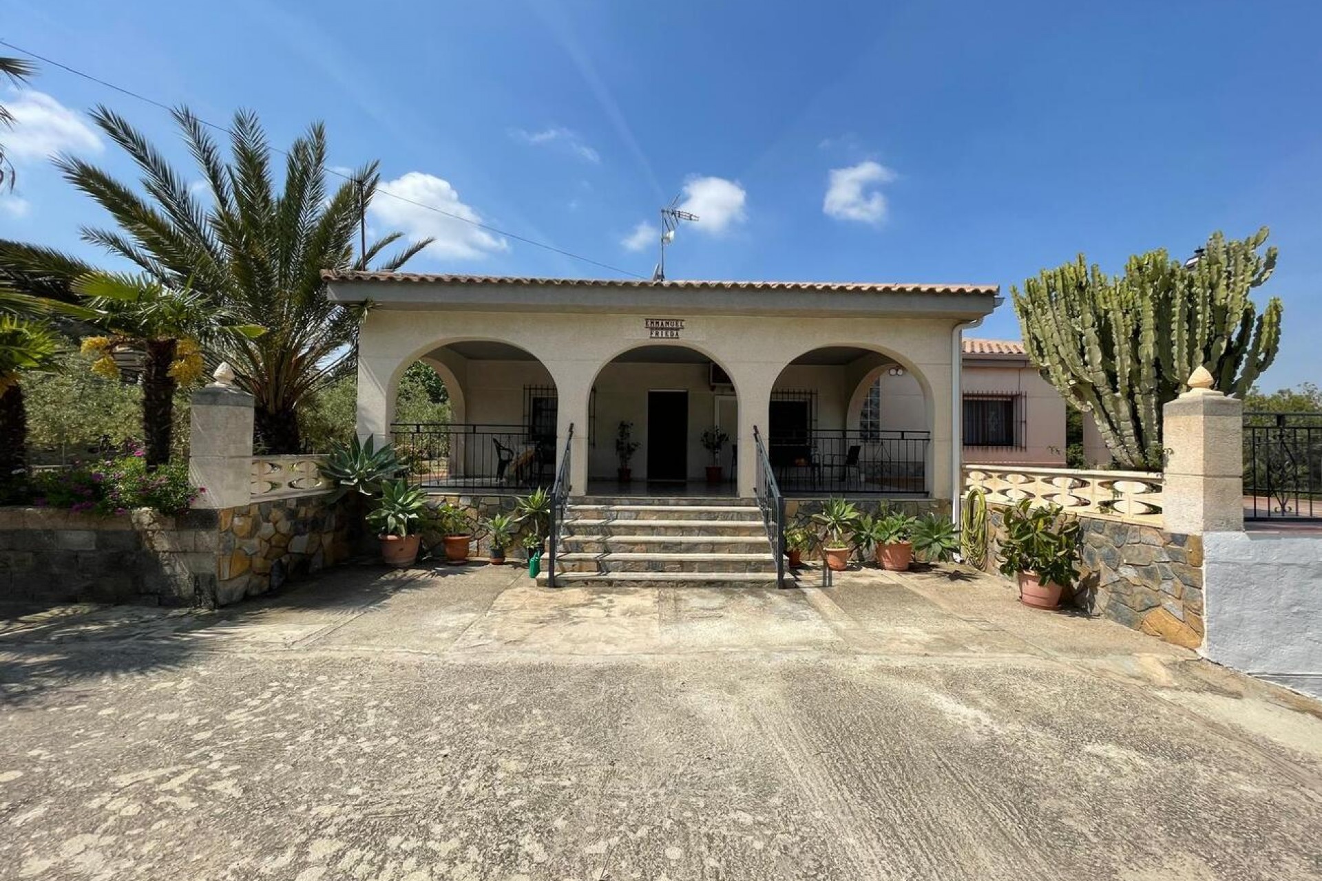 Resale - Villa -
El Rebolledo