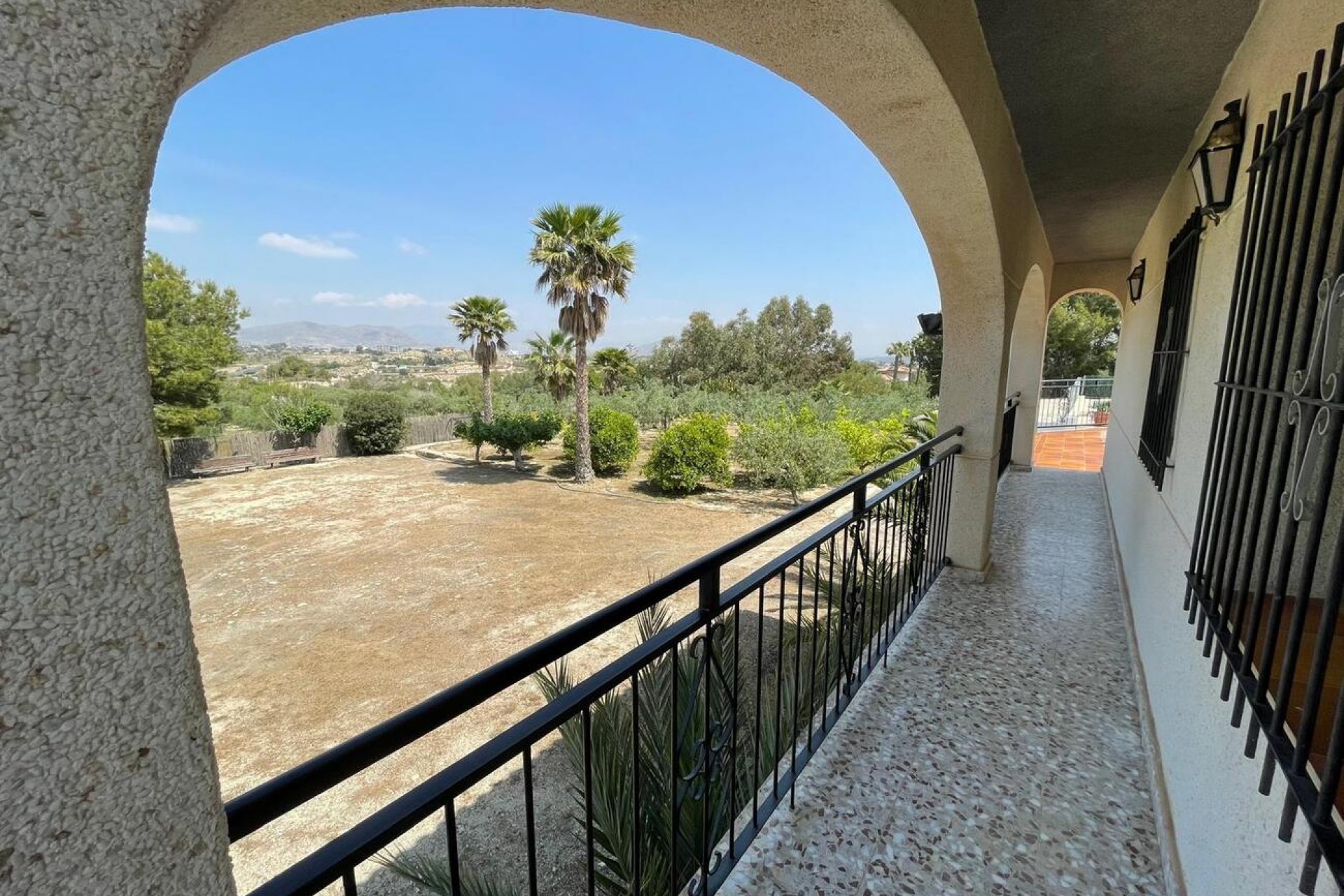 Resale - Villa -
El Rebolledo