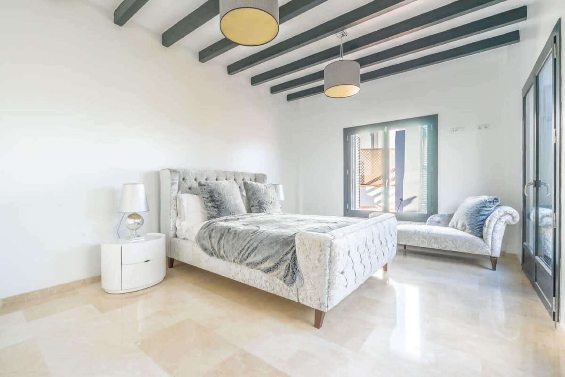 Resale - Villa -
El Valle Golf Resort - Inland