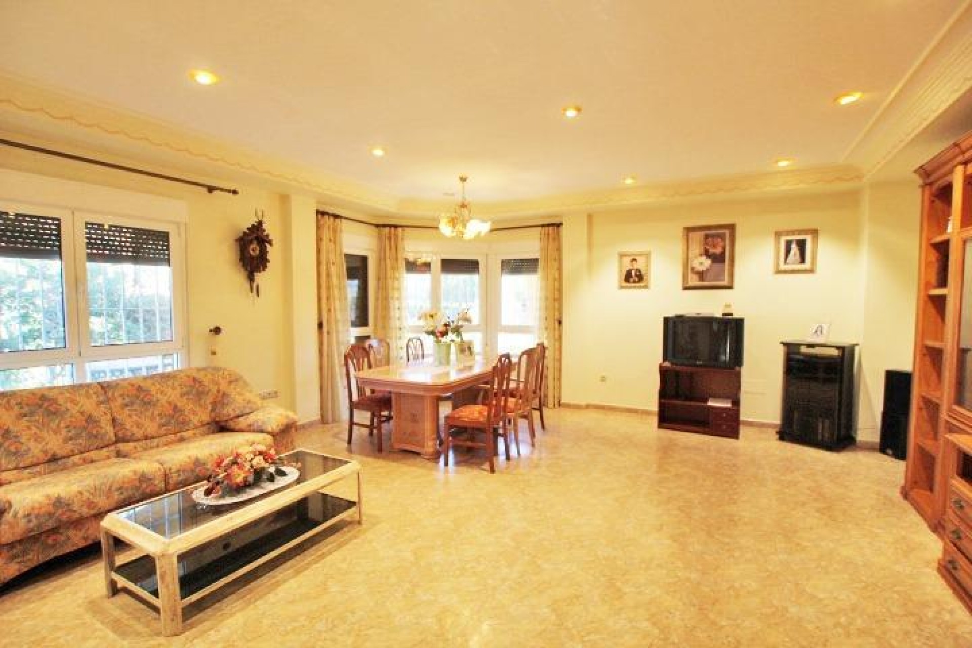 Resale - Villa -
Elche - Altabix
