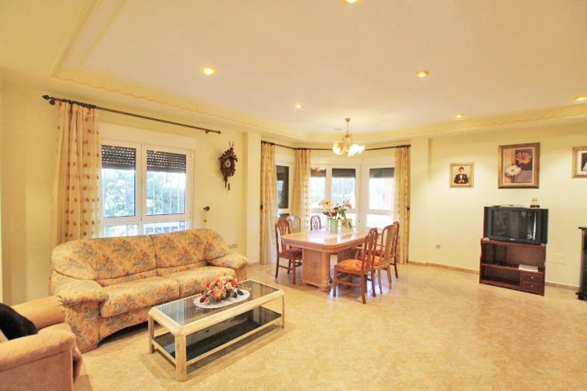Resale - Villa -
Elche - Altabix