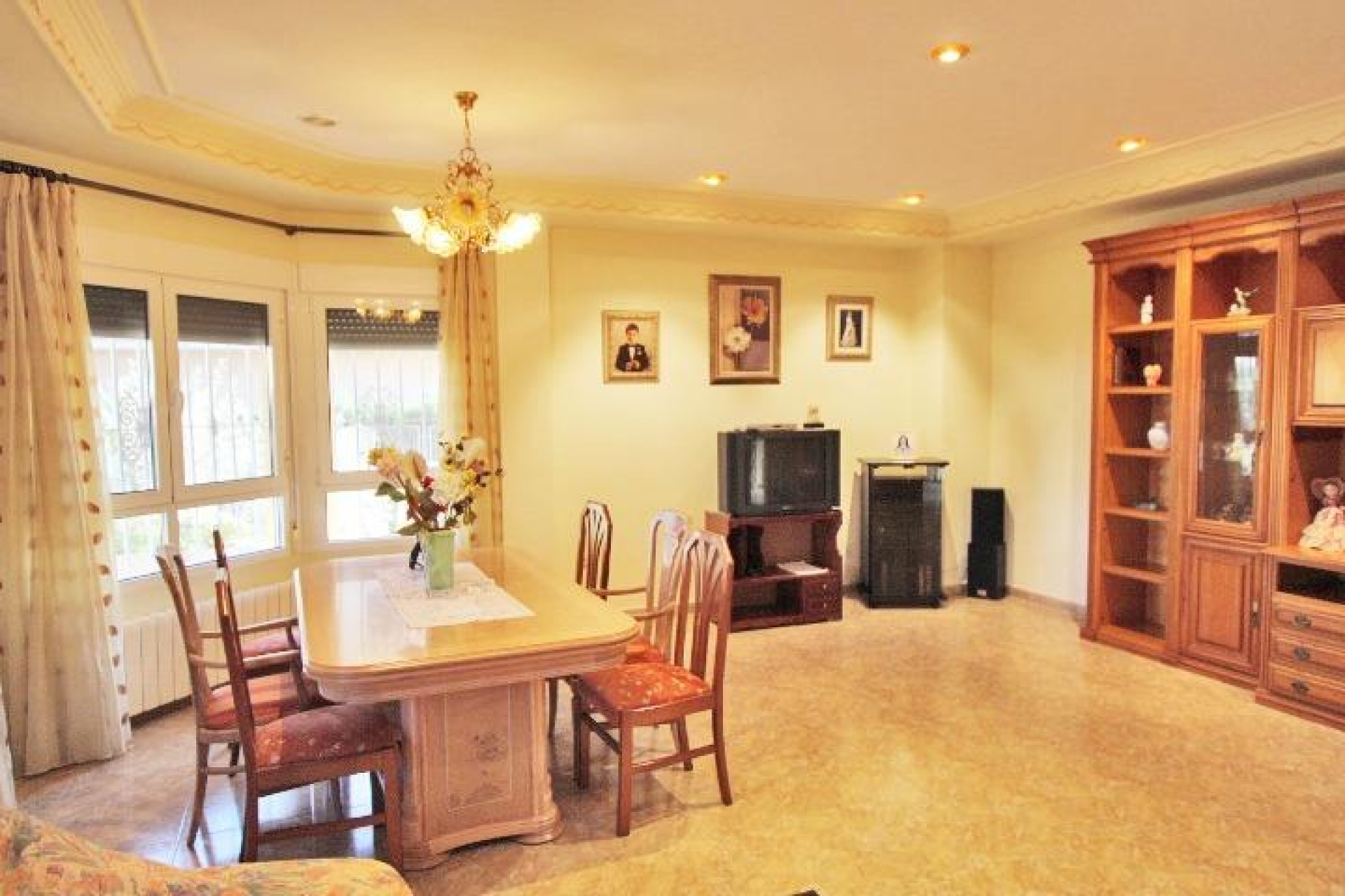 Resale - Villa -
Elche - Altabix