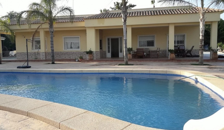 Resale - Villa -
Elche - Costa Blanca