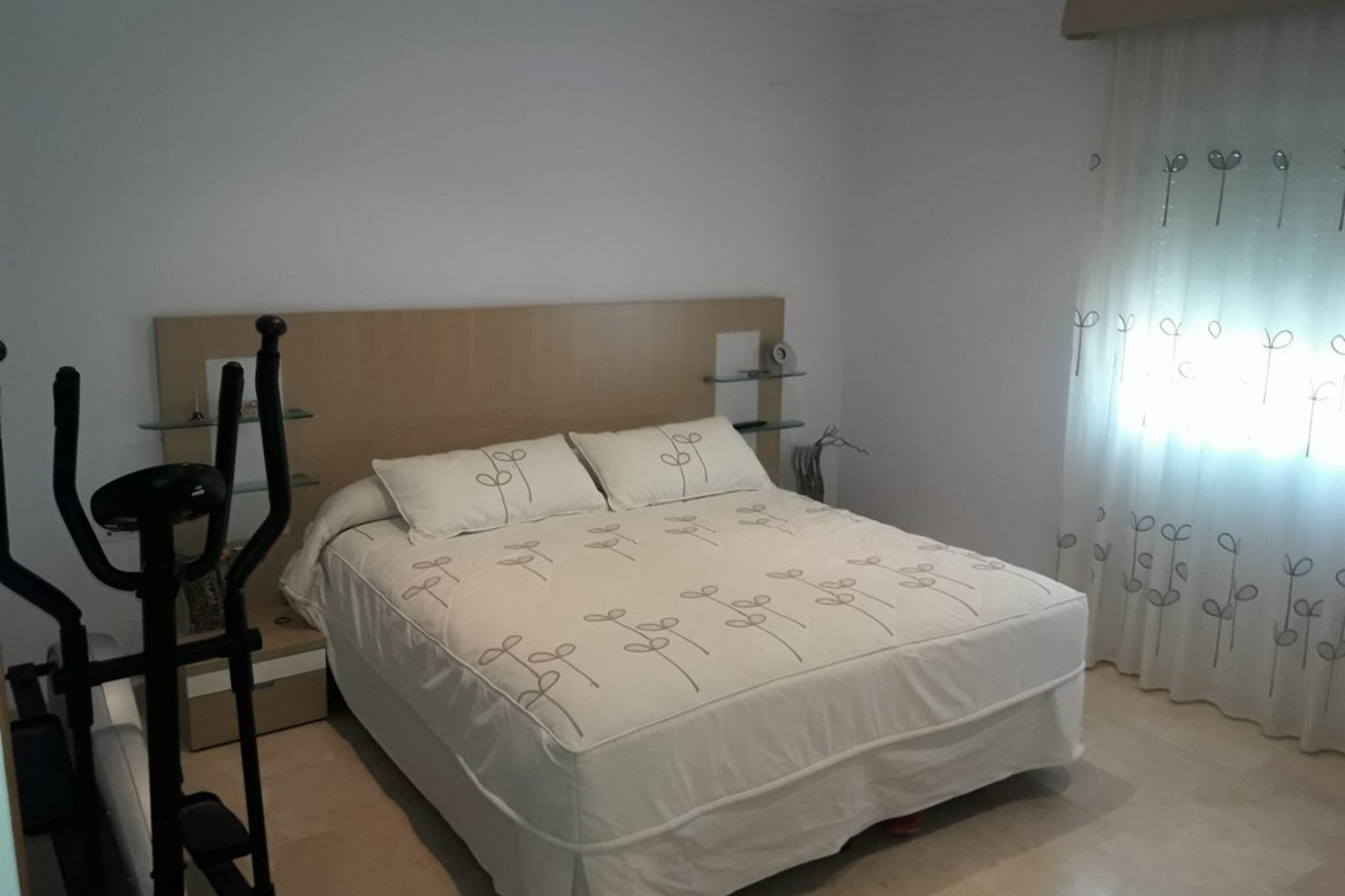 Resale - Villa -
Elche - Costa Blanca