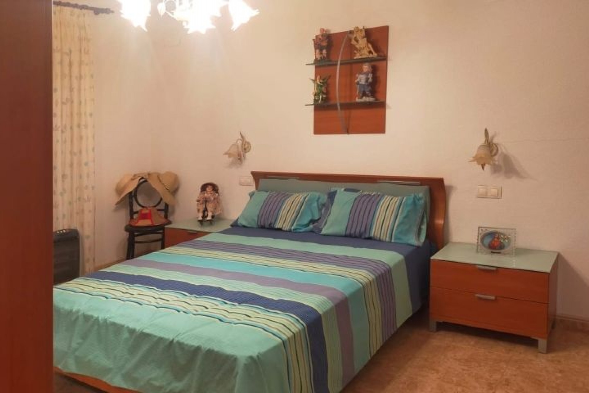 Resale - Villa -
Elche - Costa Blanca